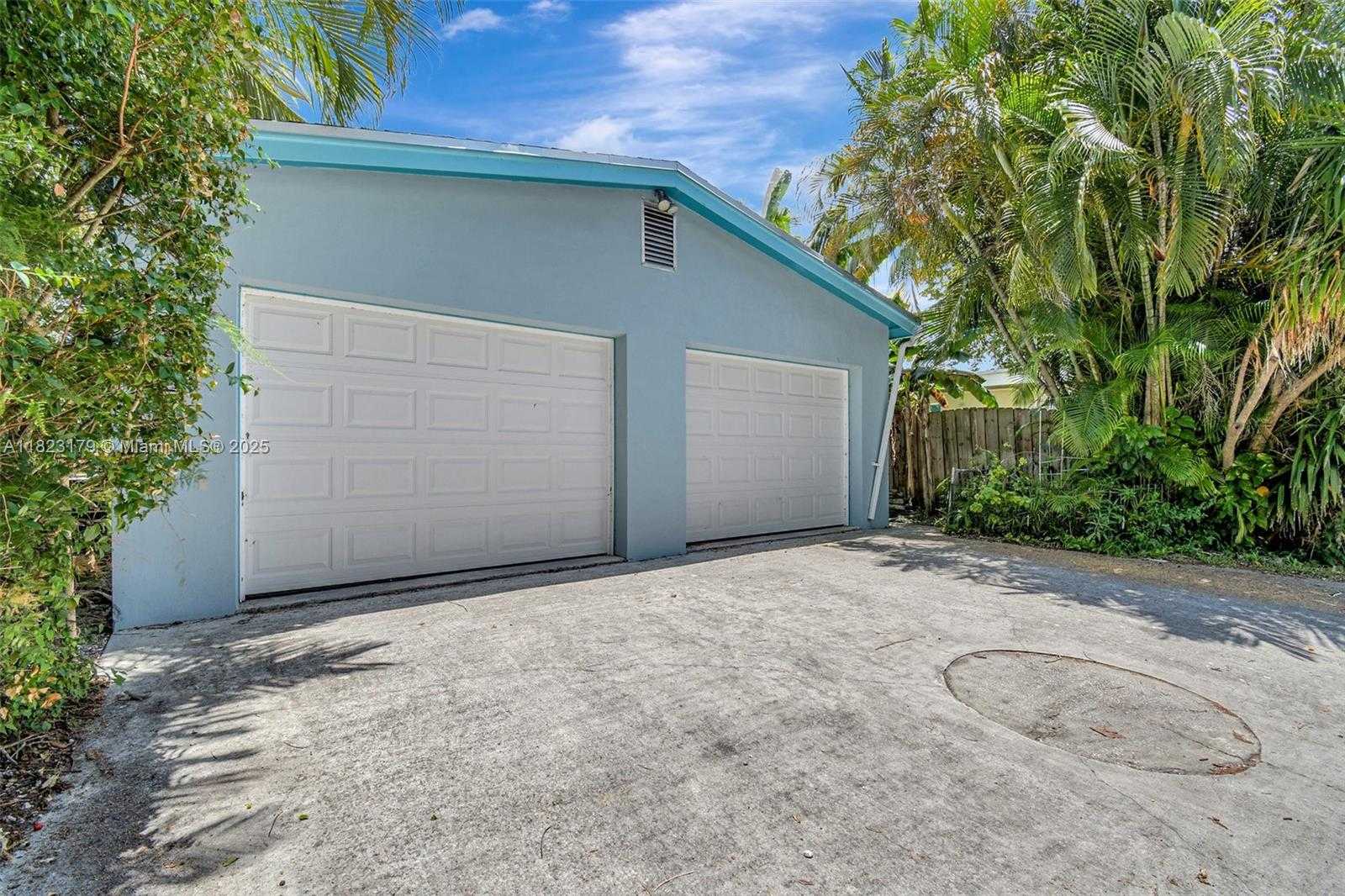 Small Image of 1991 NORTH EAST 178TH ST, North Miami Beach Number 37
