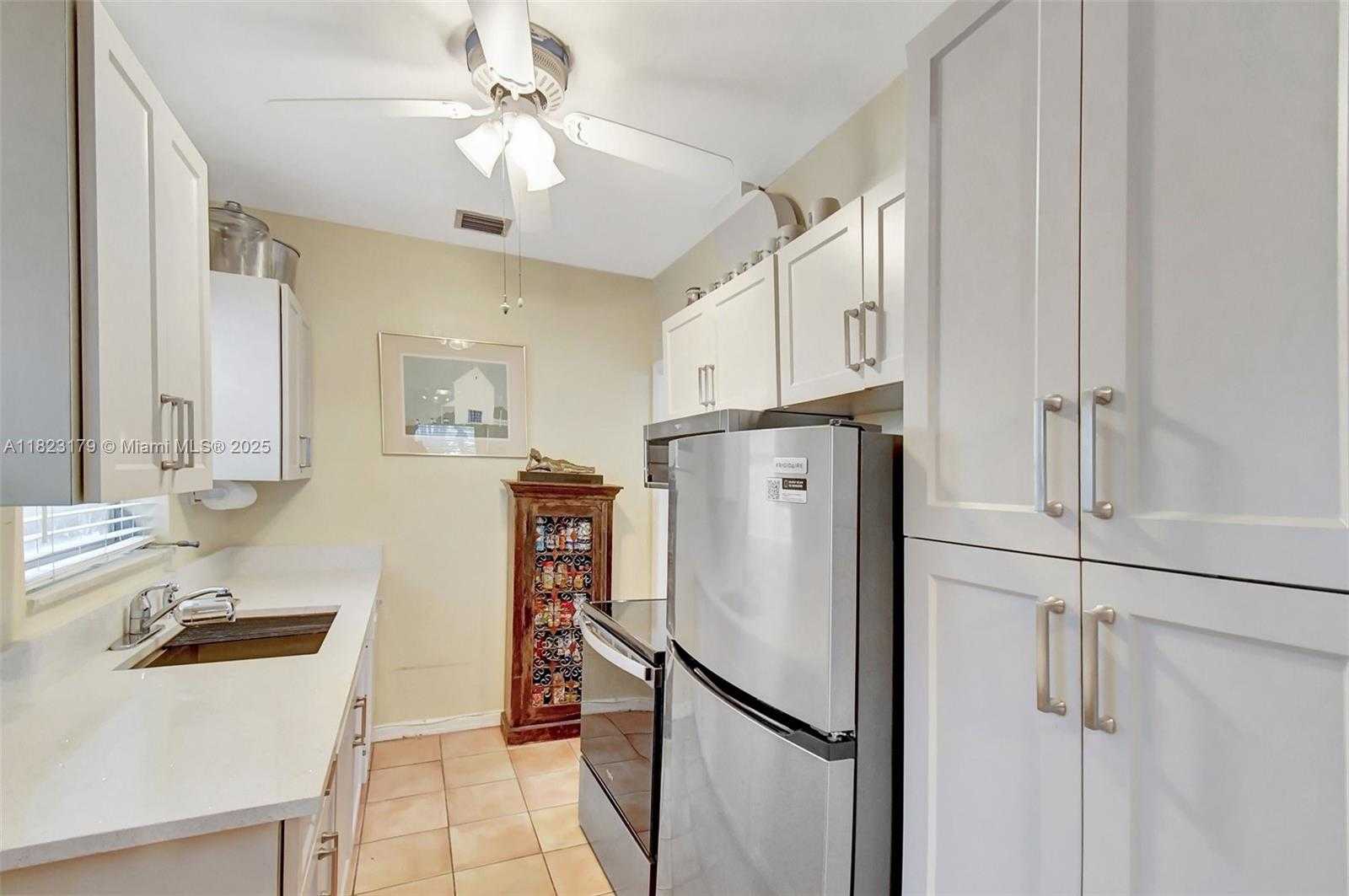 Small Image of 1991 NORTH EAST 178TH ST, North Miami Beach Number 4