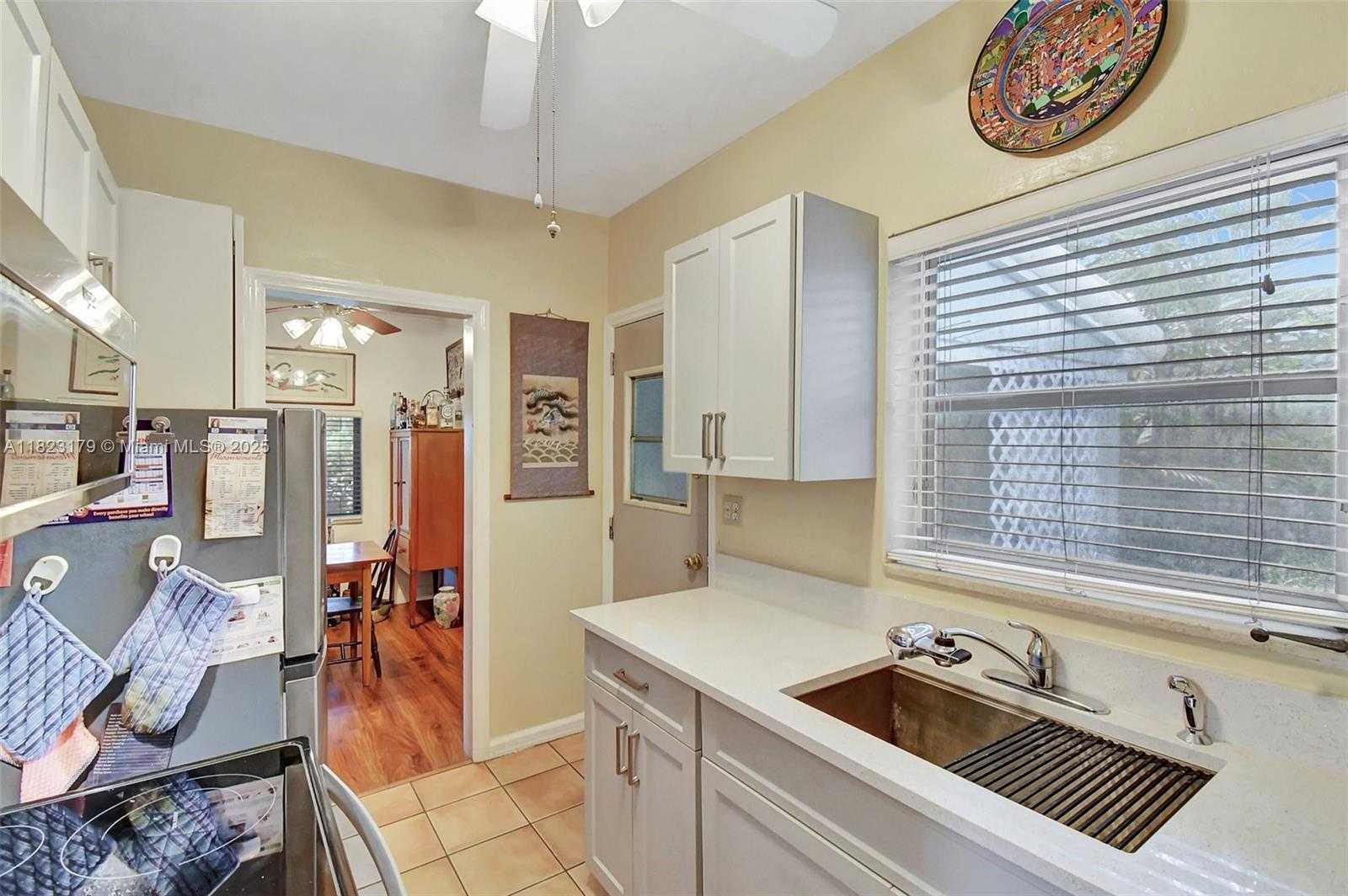 Small Image of 1991 NORTH EAST 178TH ST, North Miami Beach Number 5