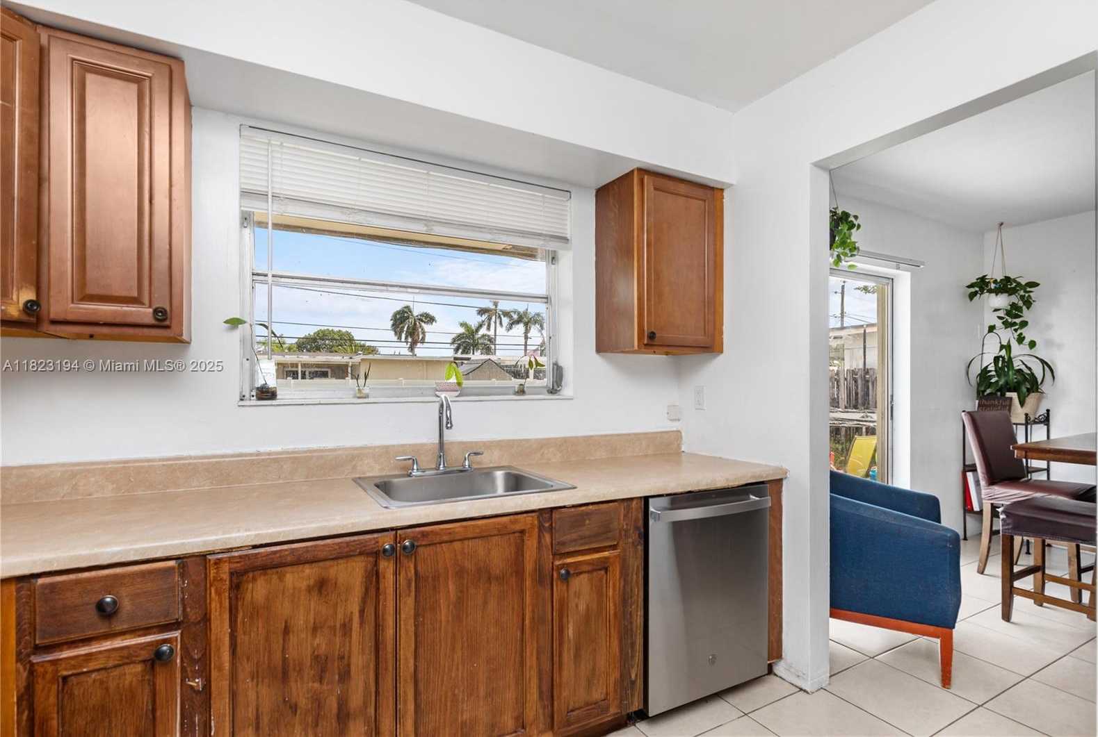Small Image of 8851 NORTH WEST 12TH ST, Pembroke Pines Number 11