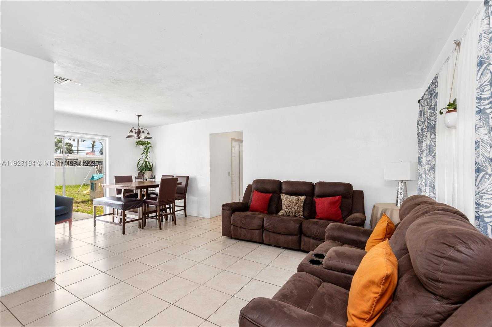 Small Image of 8851 NORTH WEST 12TH ST, Pembroke Pines Number 2