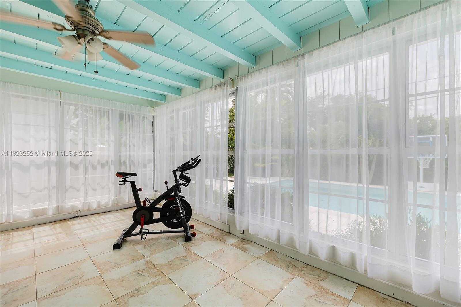 Small Image of 8600 SOUTH WEST 125TH TER, Miami Number 12