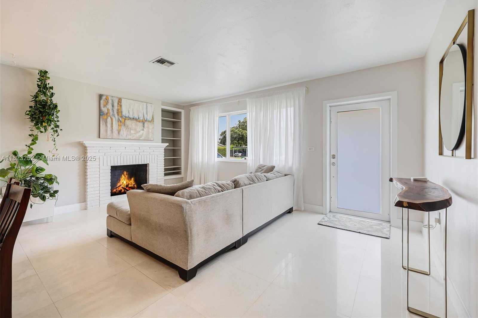 Small Image of 8600 SOUTH WEST 125TH TER, Miami Number 3