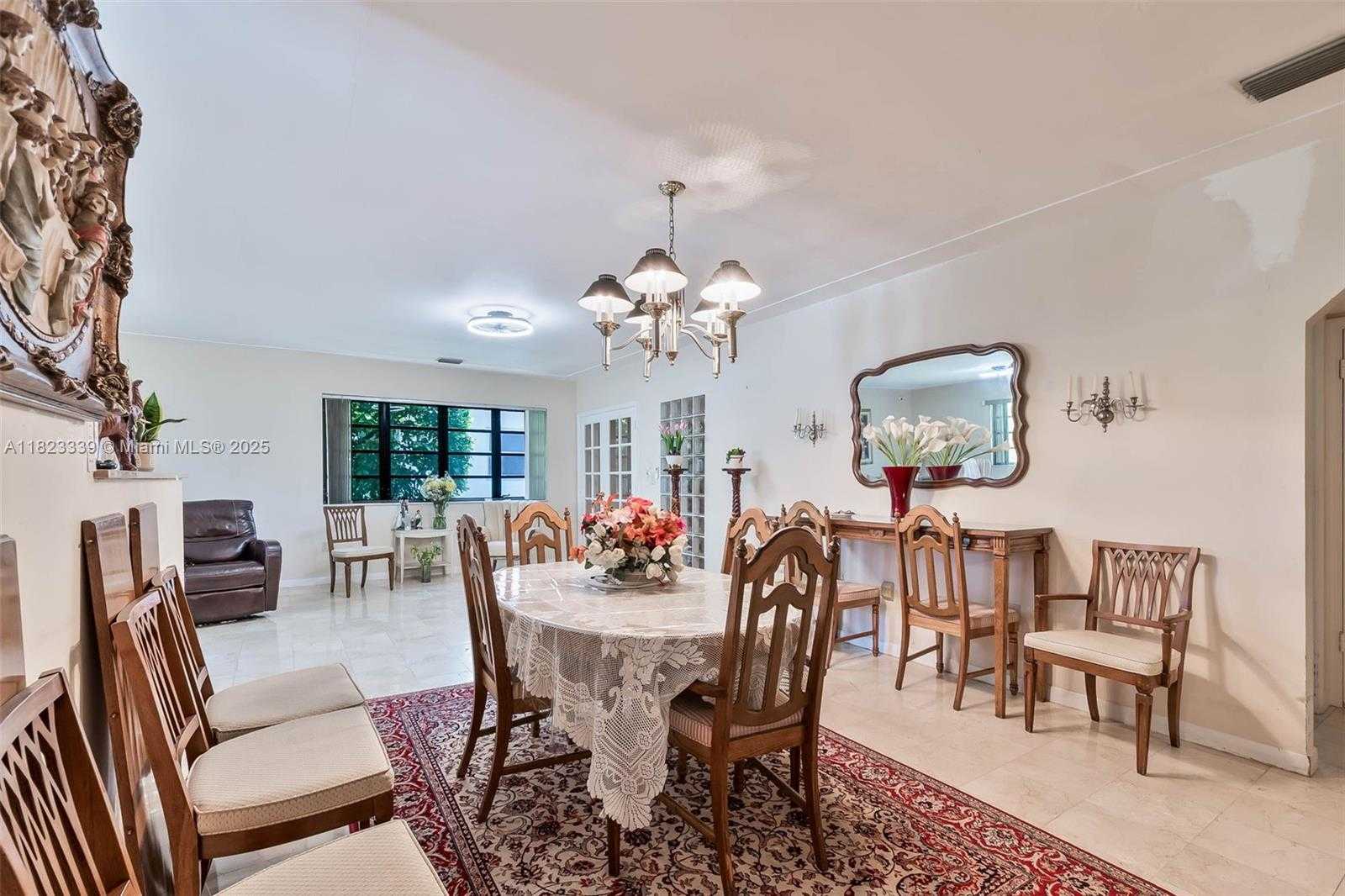 Small Image of 9064 GARLAND AVE, Surfside Number 12