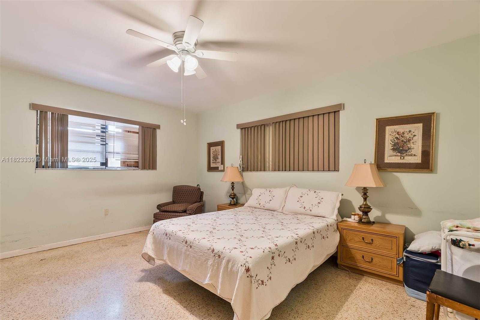 Small Image of 9064 GARLAND AVE, Surfside Number 14