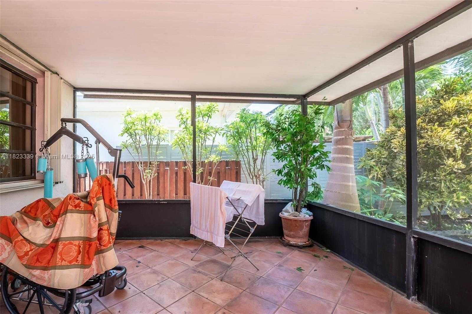 Small Image of 9064 GARLAND AVE, Surfside Number 17