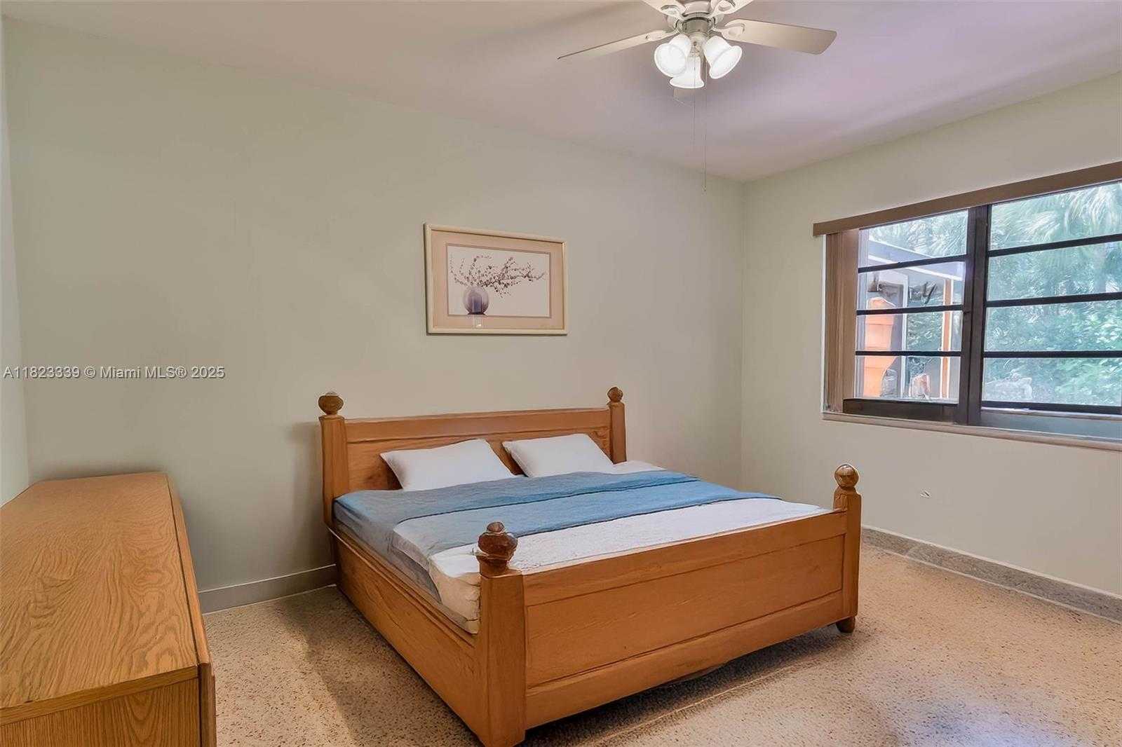 Small Image of 9064 GARLAND AVE, Surfside Number 19