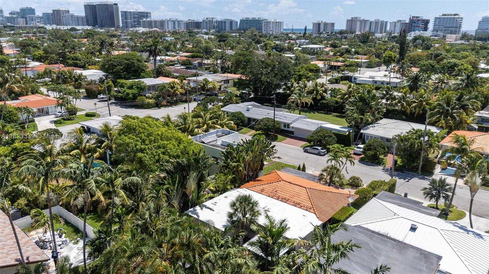 Small Image of 9064 GARLAND AVE, Surfside Number 25