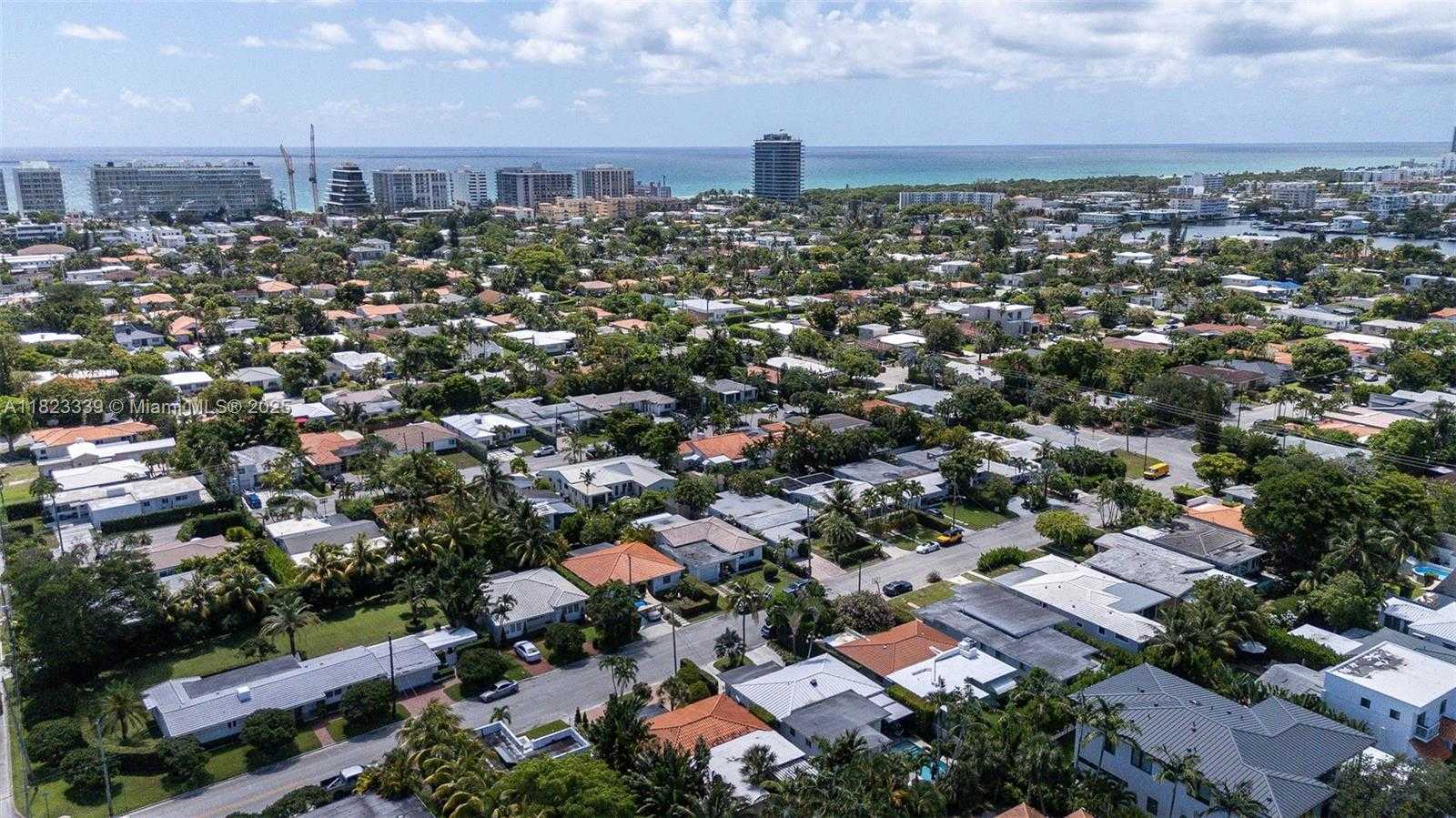 Small Image of 9064 GARLAND AVE, Surfside Number 34