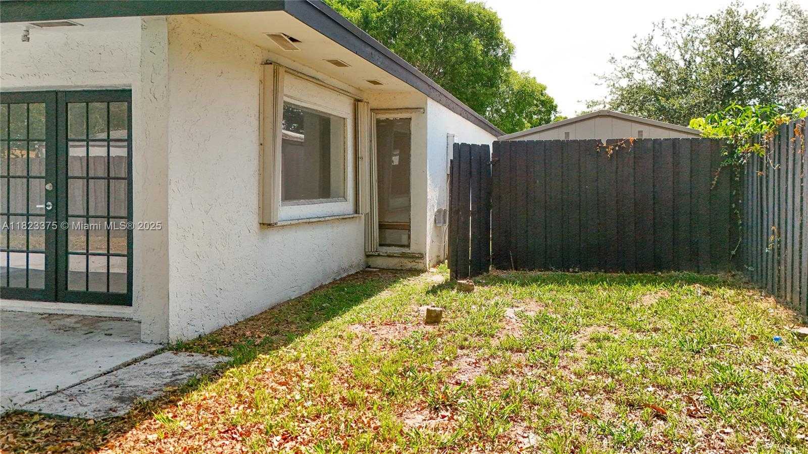Small Image of 4996 SOUTH WEST 95TH AVE, Cooper City Number 36