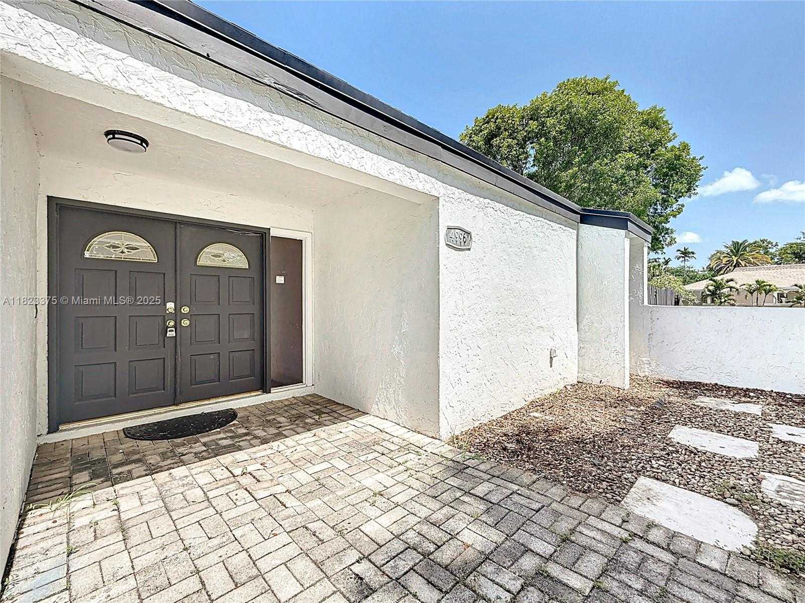 Small Image of 4996 SOUTH WEST 95TH AVE, Cooper City Number 4