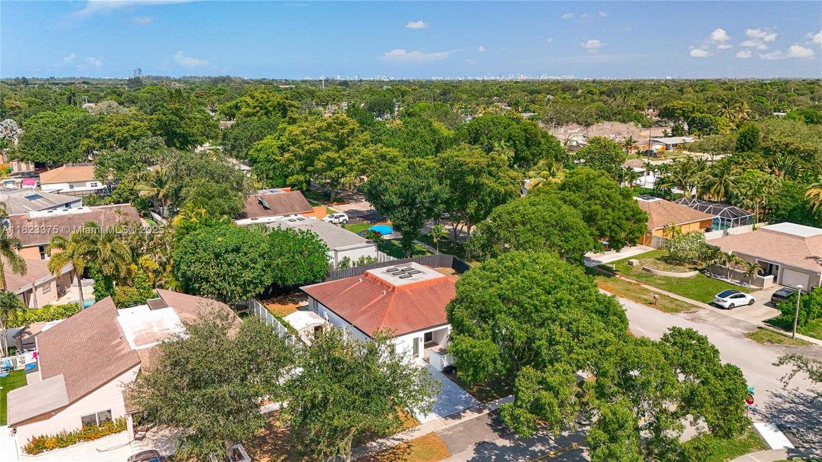 Small Image of 4996 SOUTH WEST 95TH AVE, Cooper City Number 45