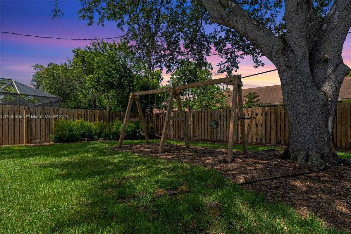 Small Image of 404 NORTH EAST 11TH AVE, Pompano Beach Number 36
