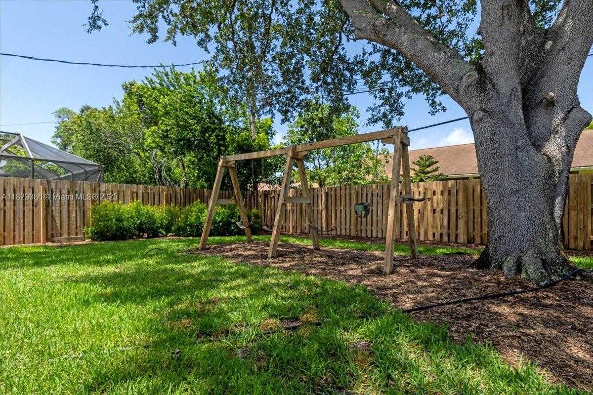 Small Image of 404 NORTH EAST 11TH AVE, Pompano Beach Number 38
