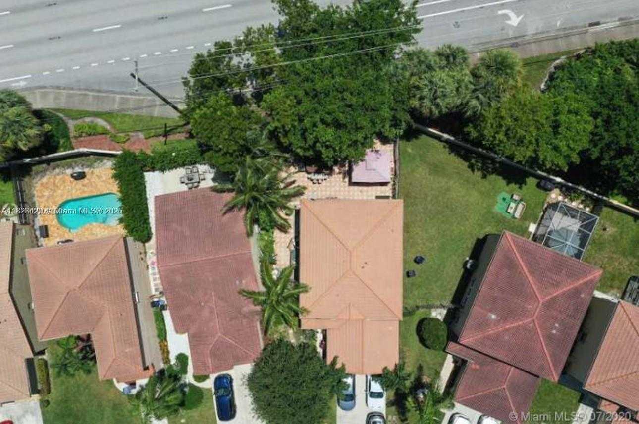 Small Image of 4280 NORTH WEST 1ST PL, Deerfield Beach Number 4