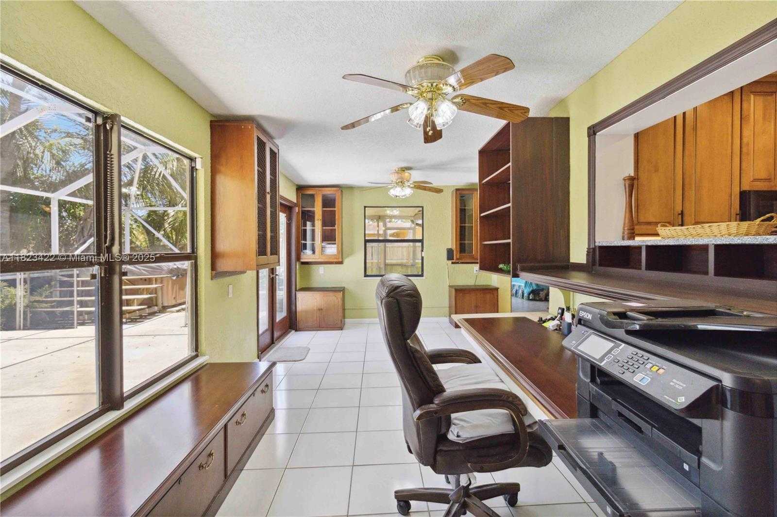 Small Image of 134 EAST PALM DR, Margate Number 17