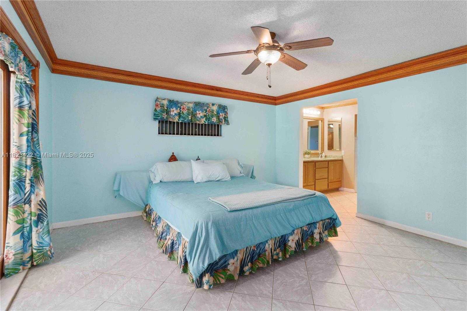 Small Image of 134 EAST PALM DR, Margate Number 21