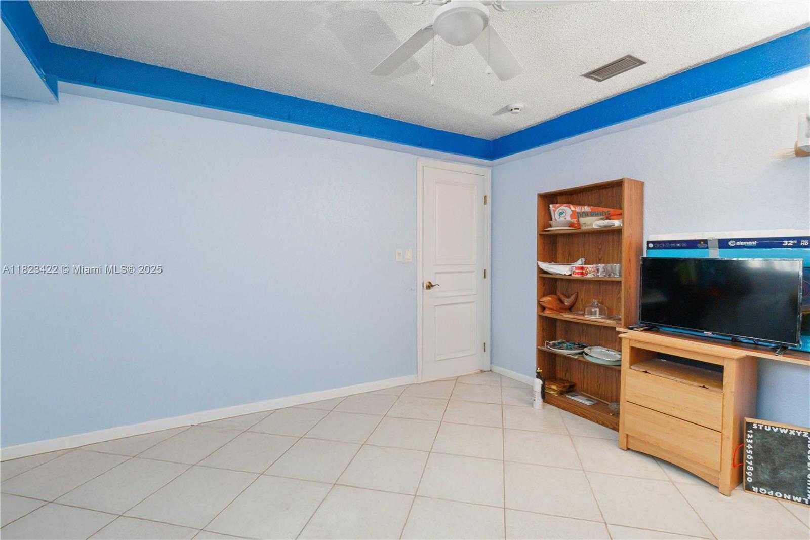 Small Image of 134 EAST PALM DR, Margate Number 30