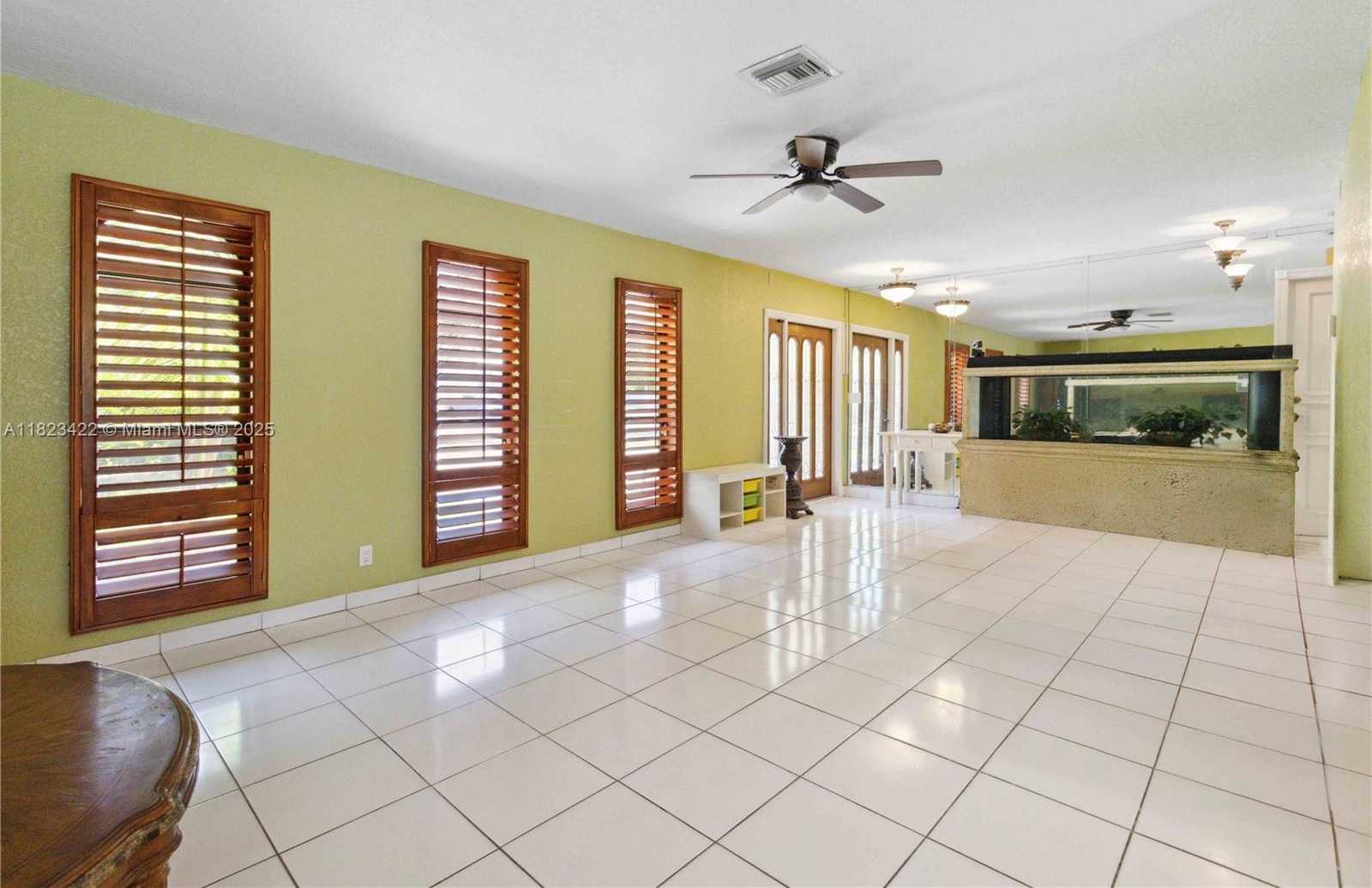 Small Image of 134 EAST PALM DR, Margate Number 4