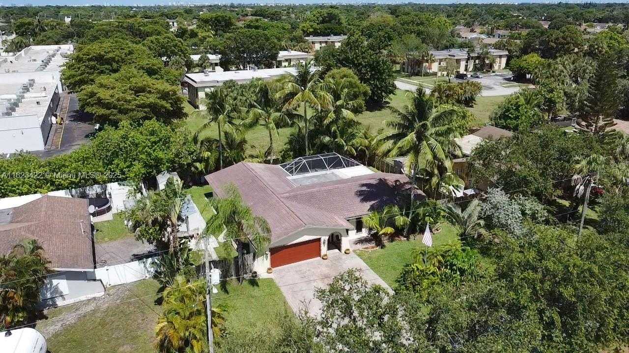 Small Image of 134 EAST PALM DR, Margate Number 48