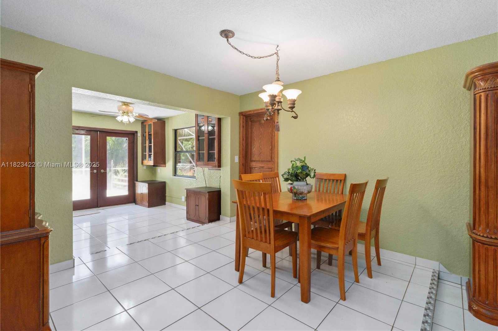 Small Image of 134 EAST PALM DR, Margate Number 9