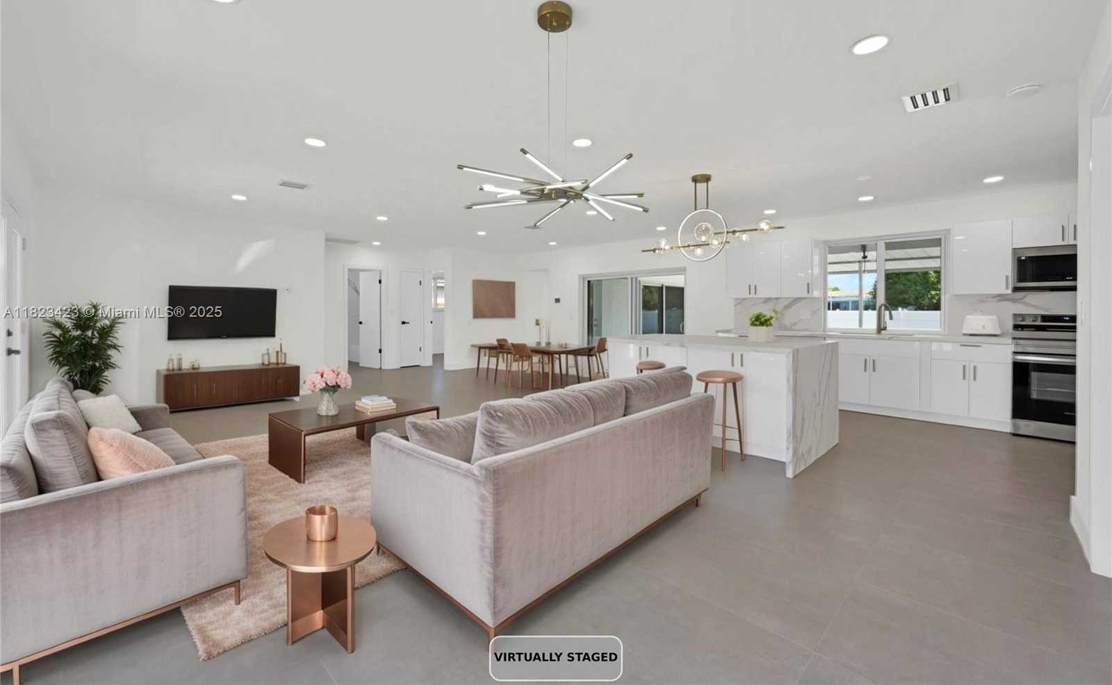 Small Image of 3917 ADAMS ST, Hollywood Number 4
