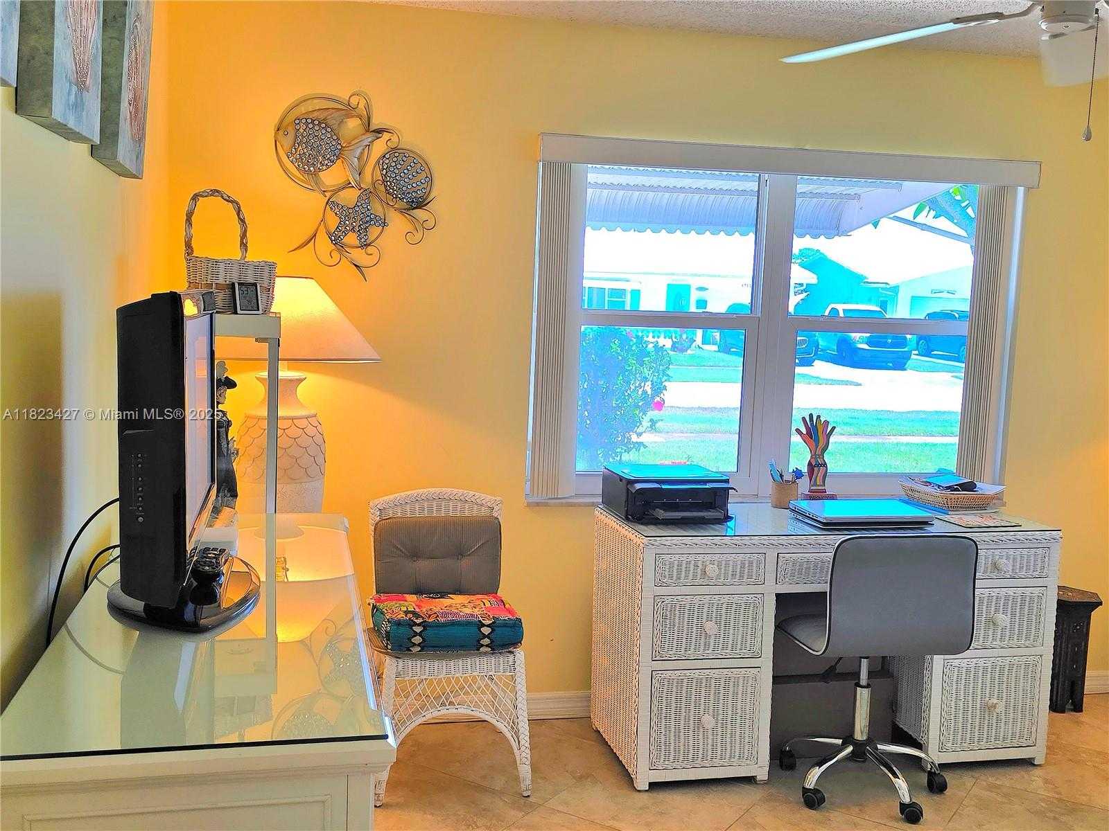 Small Image of 1711 SOUTH WEST 22ND ST, Boynton Beach Number 35