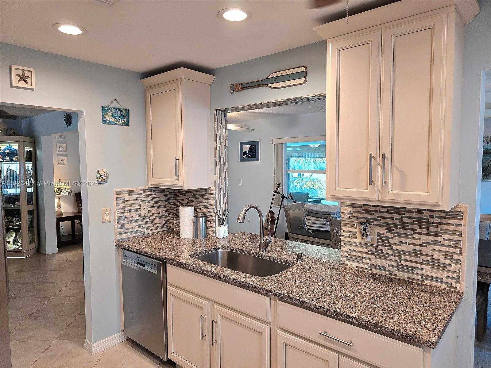 Small Image of 1711 SOUTH WEST 22ND ST, Boynton Beach Number 55