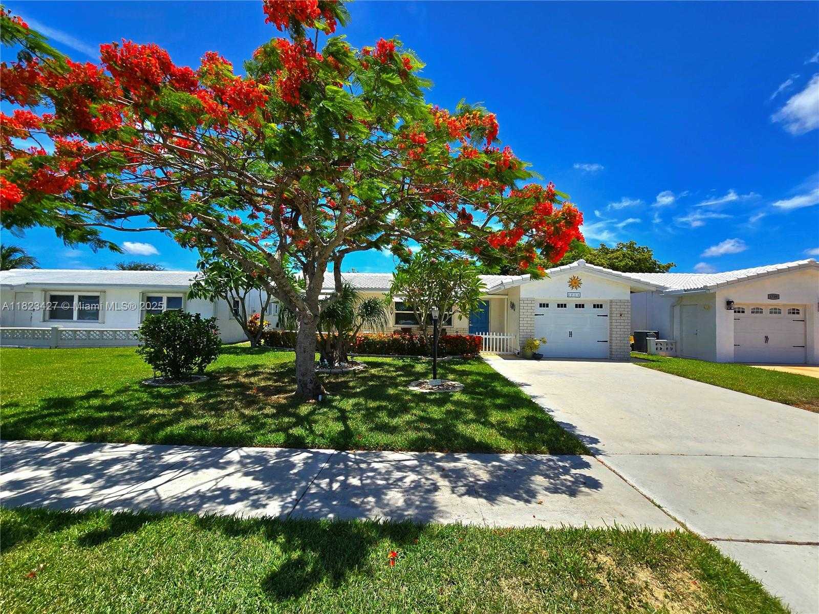 Small Image of 1711 SOUTH WEST 22ND ST, Boynton Beach Number 60