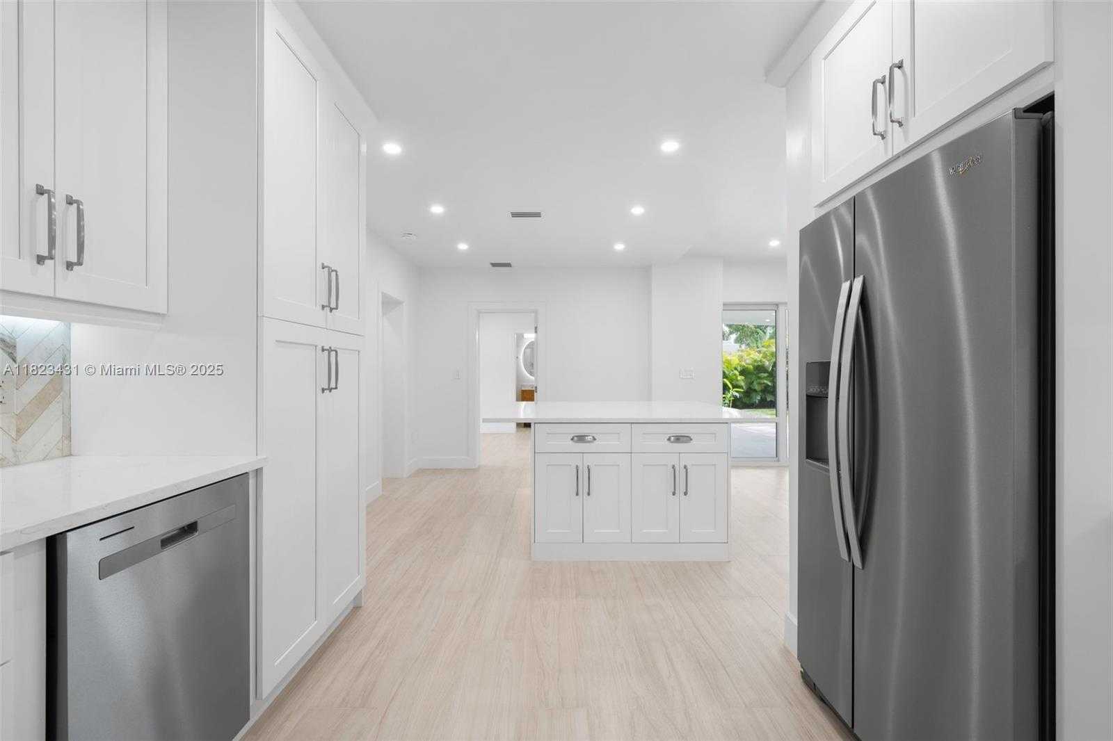 Small Image of 1617 WASHINGTON ST, Hollywood Number 10