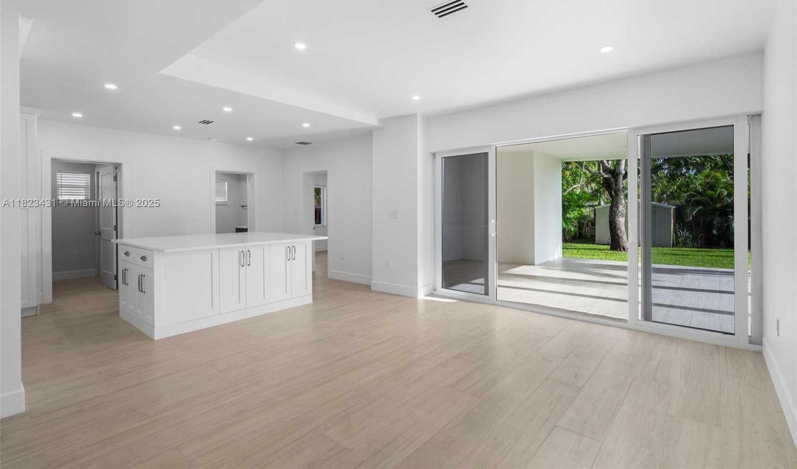 Small Image of 1617 WASHINGTON ST, Hollywood Number 13