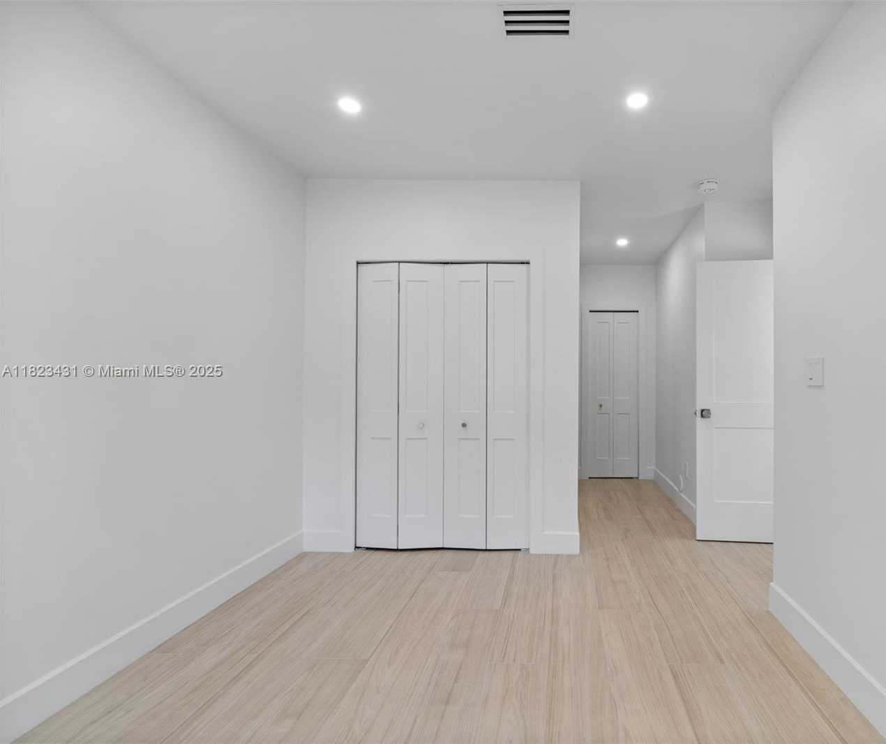 Small Image of 1617 WASHINGTON ST, Hollywood Number 36