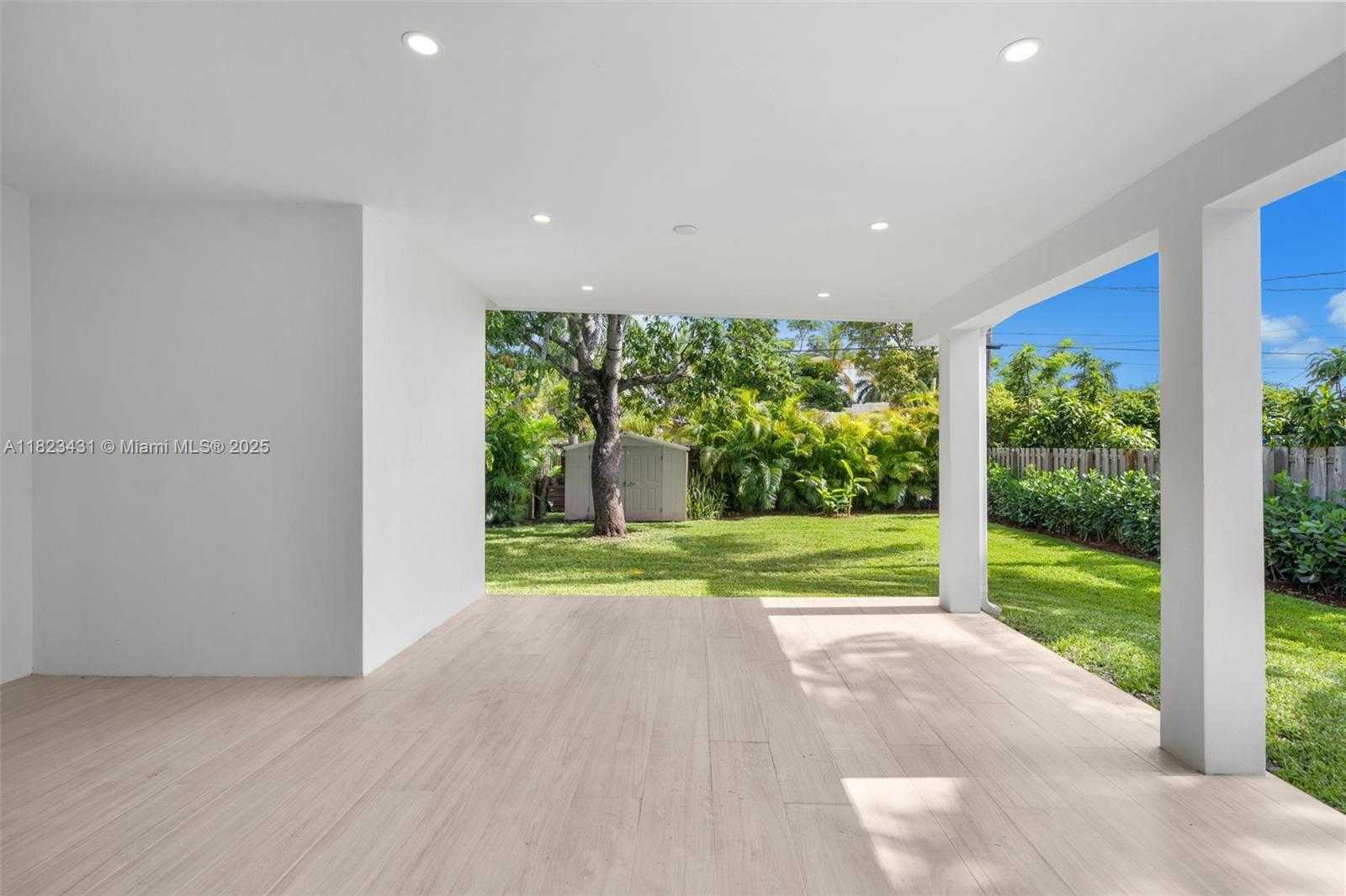 Small Image of 1617 WASHINGTON ST, Hollywood Number 37