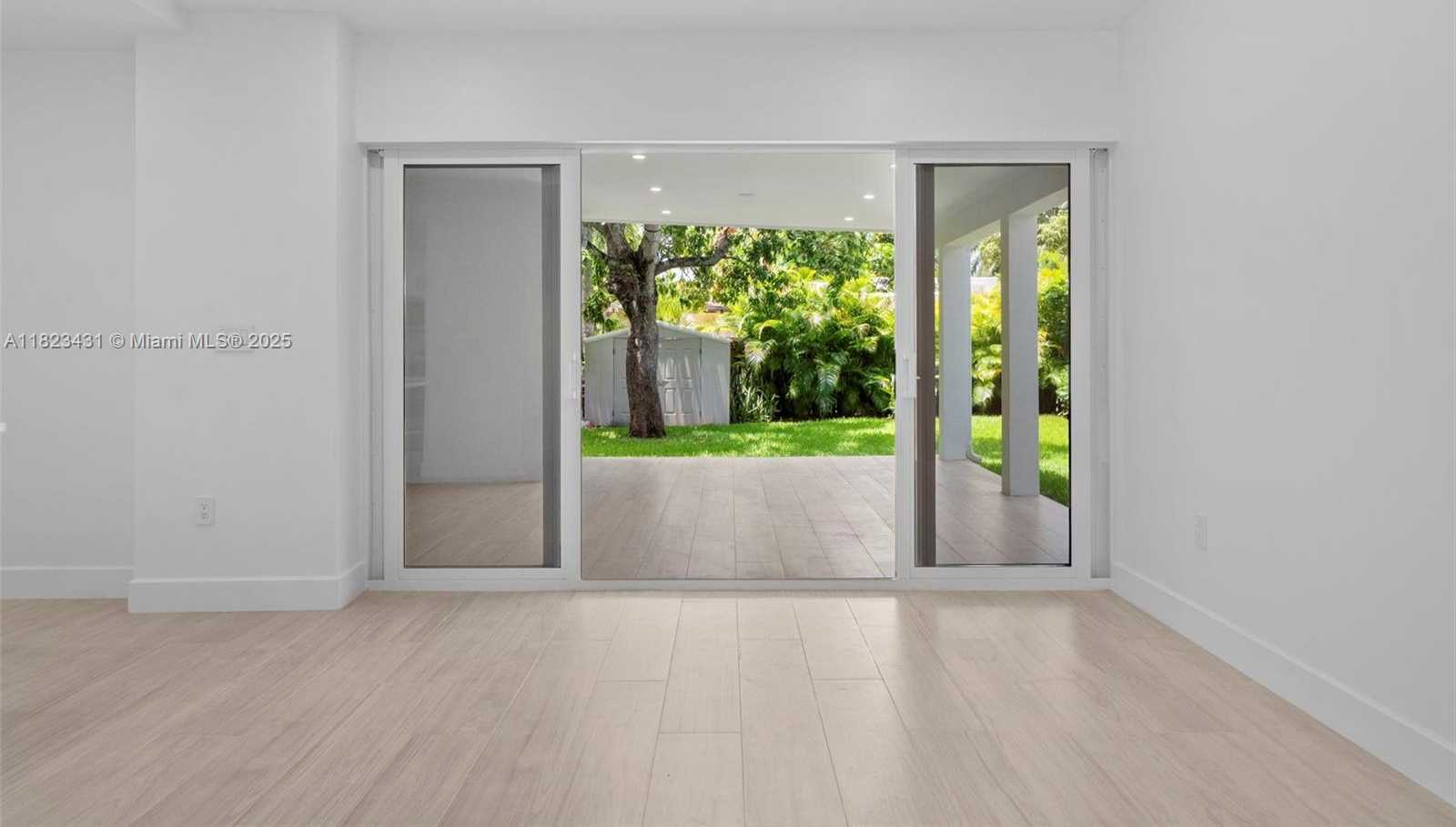 Small Image of 1617 WASHINGTON ST, Hollywood Number 6