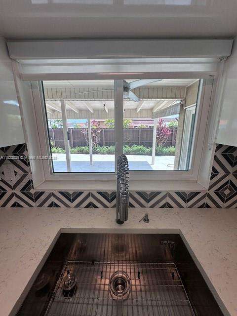 Small Image of 641 SOUTH WEST 99TH PL, Miami Number 37