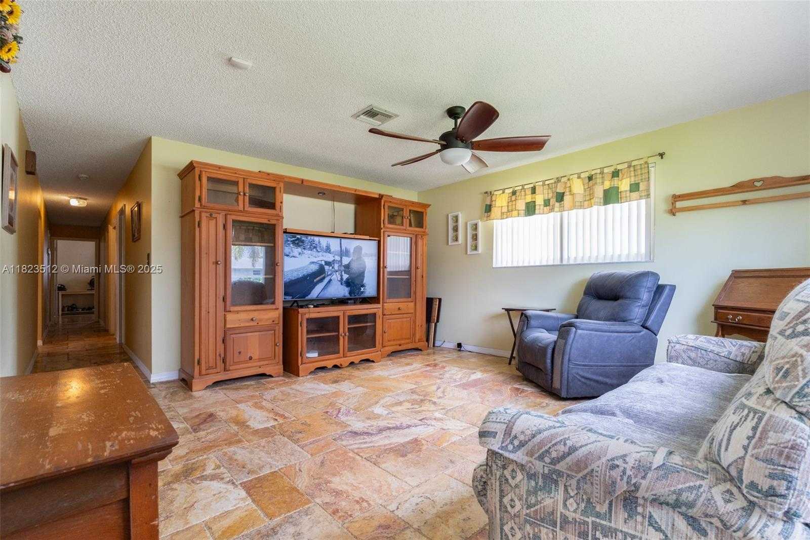 Small Image of 7500 POLK ST, Hollywood Number 24