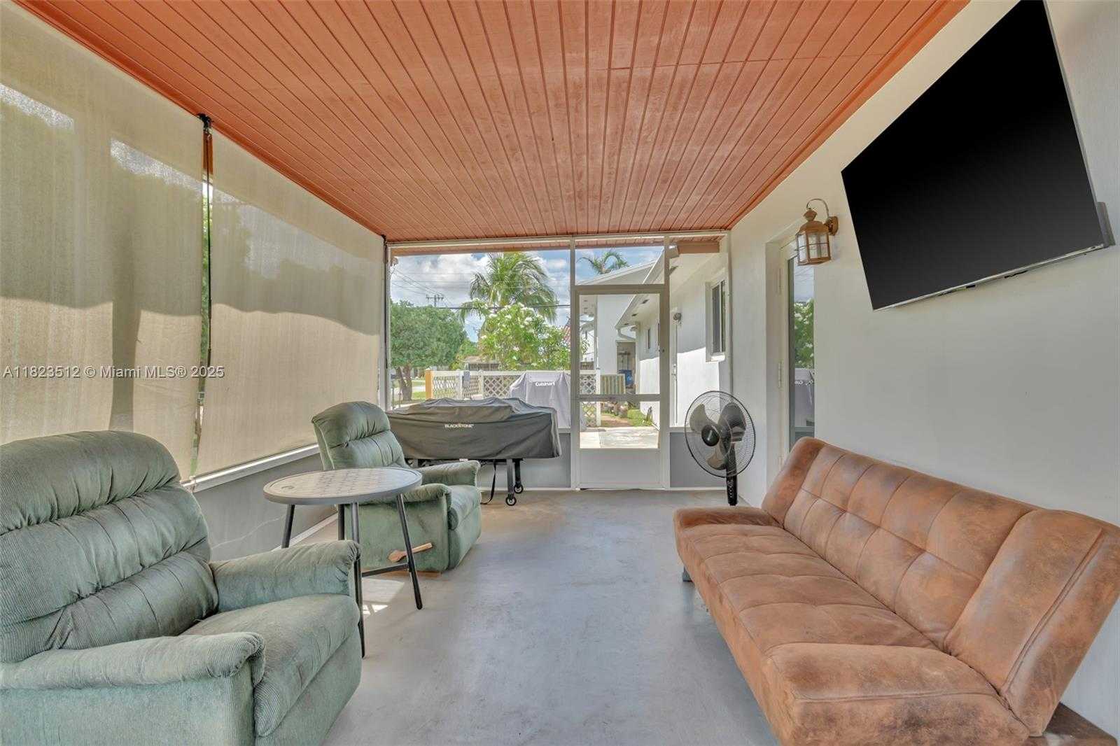 Small Image of 7500 POLK ST, Hollywood Number 5