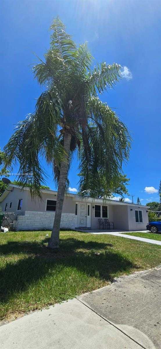 Small Image of 7740 NORTH WEST 34TH ST, Davie Number 19