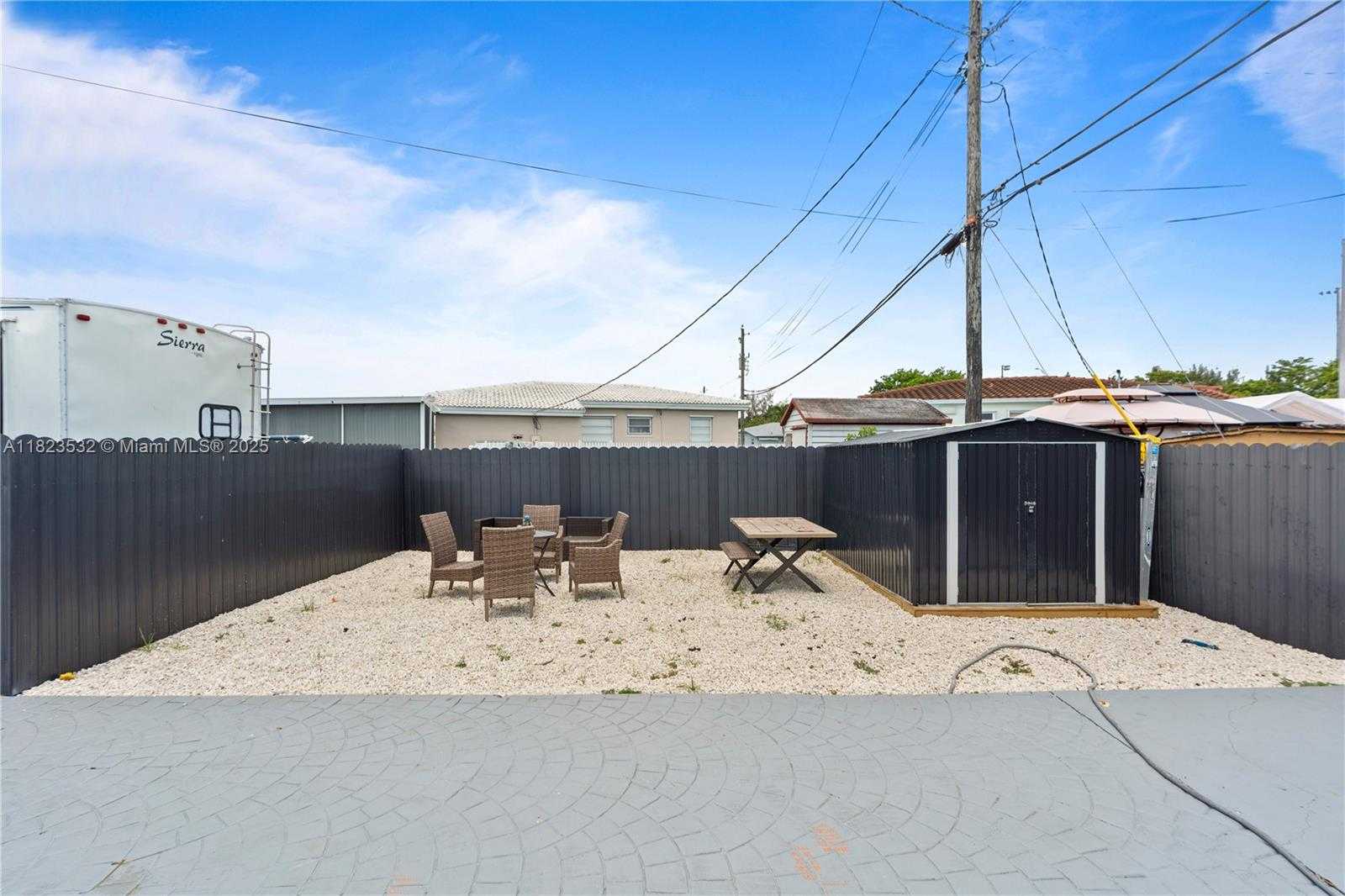 Small Image of 6474 PALM AVE, Hialeah Number 20