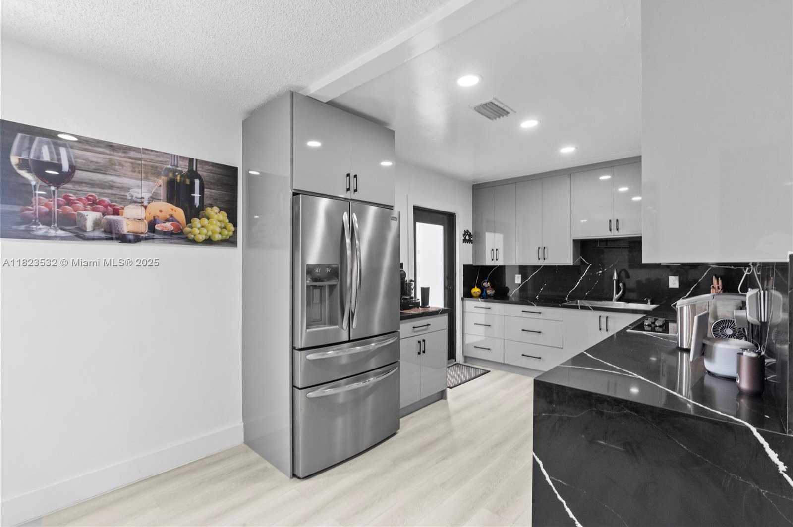 Small Image of 6474 PALM AVE, Hialeah Number 35