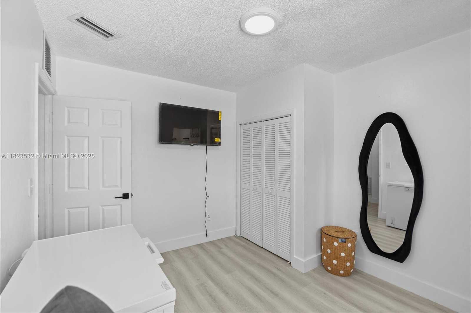 Small Image of 6474 PALM AVE, Hialeah Number 45