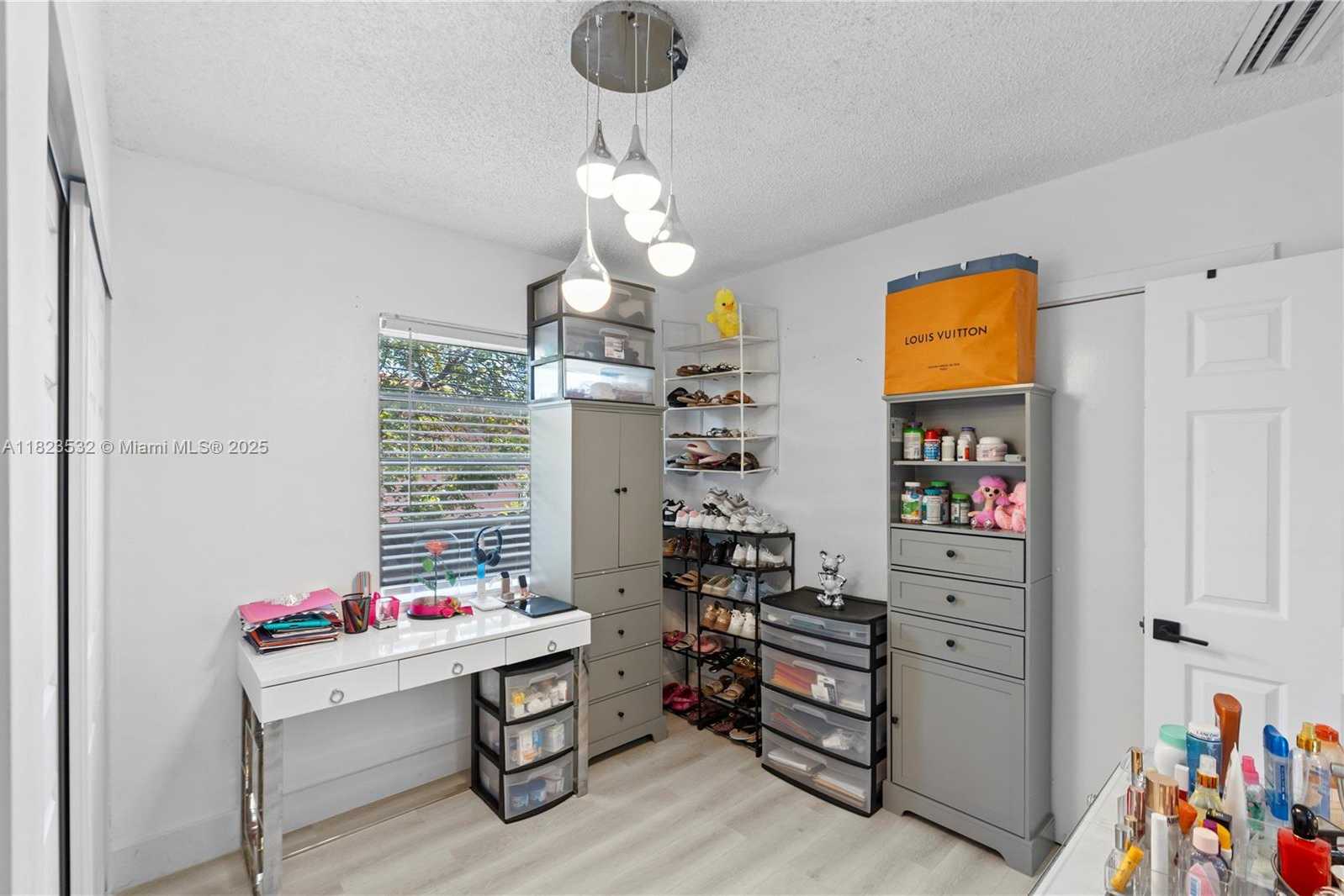 Small Image of 6474 PALM AVE, Hialeah Number 47