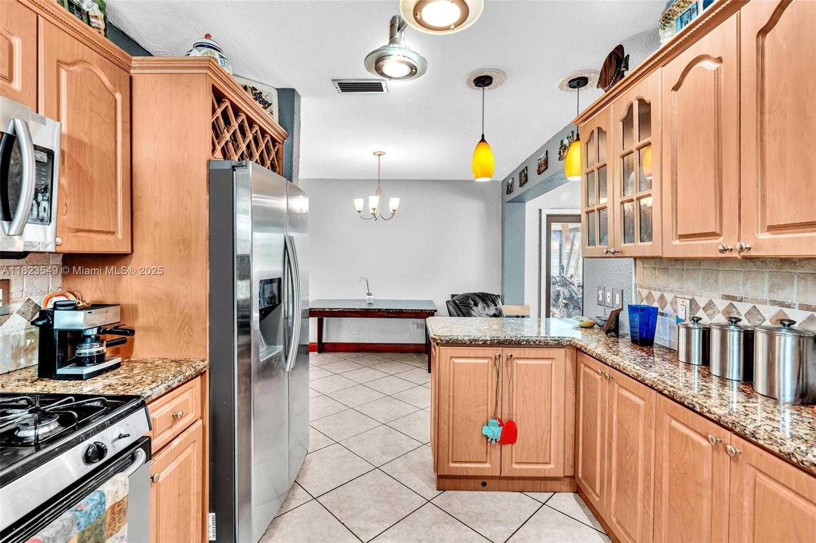 Small Image of 14902 SOUTH WEST 297TH TER, Homestead Number 10