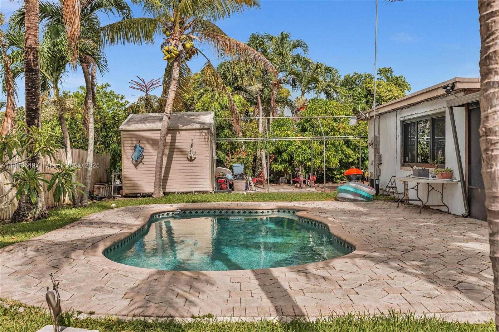 Small Image of 14902 SOUTH WEST 297TH TER, Homestead Number 24