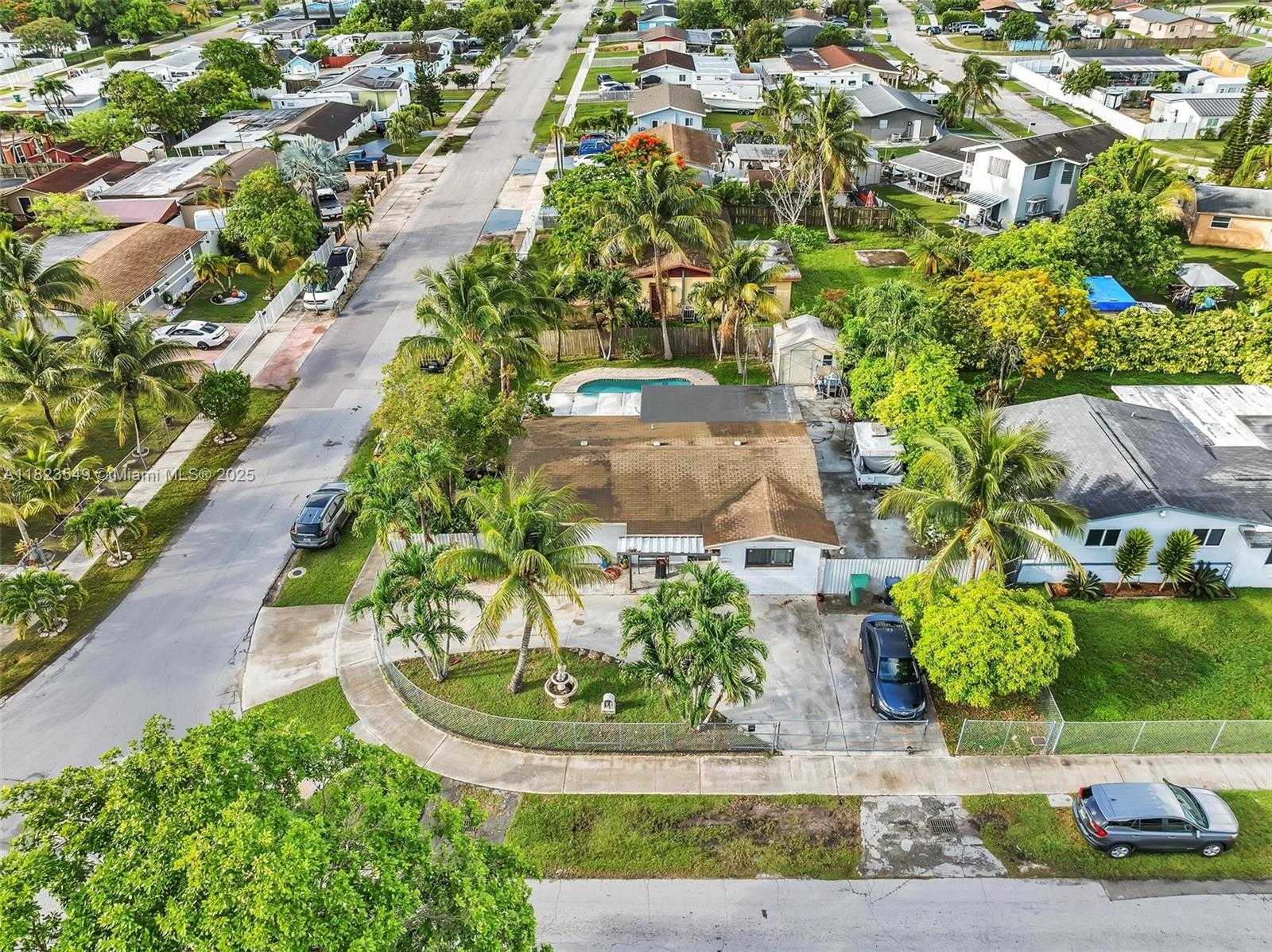 Small Image of 14902 SOUTH WEST 297TH TER, Homestead Number 28