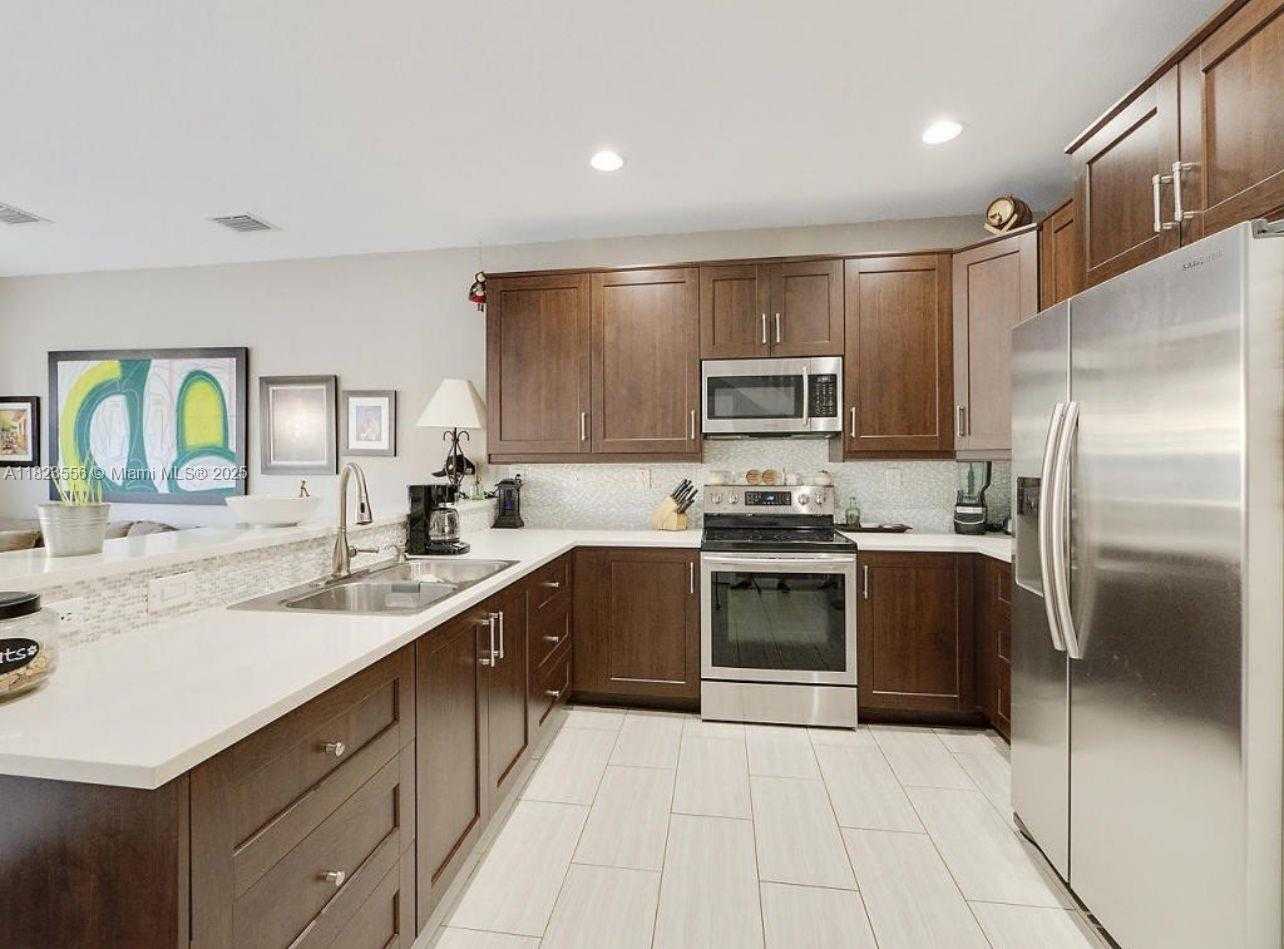 Small Image of 9125 SOUTH WEST 227TH ST, Cutler Bay Number 2