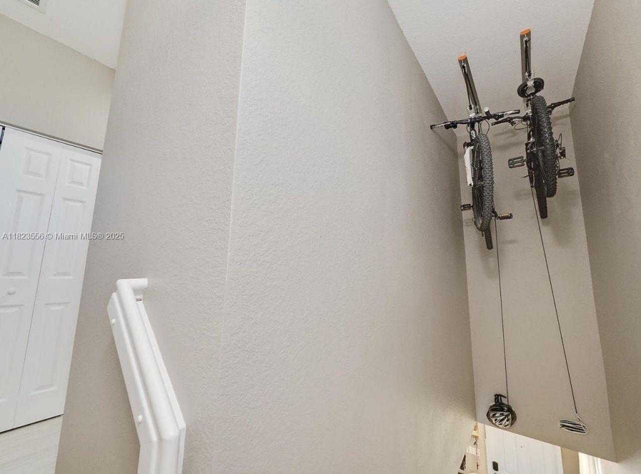 Small Image of 9125 SOUTH WEST 227TH ST, Cutler Bay Number 20
