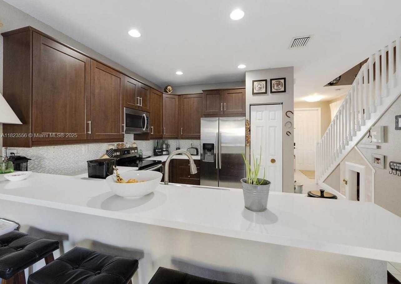 Small Image of 9125 SOUTH WEST 227TH ST, Cutler Bay Number 6