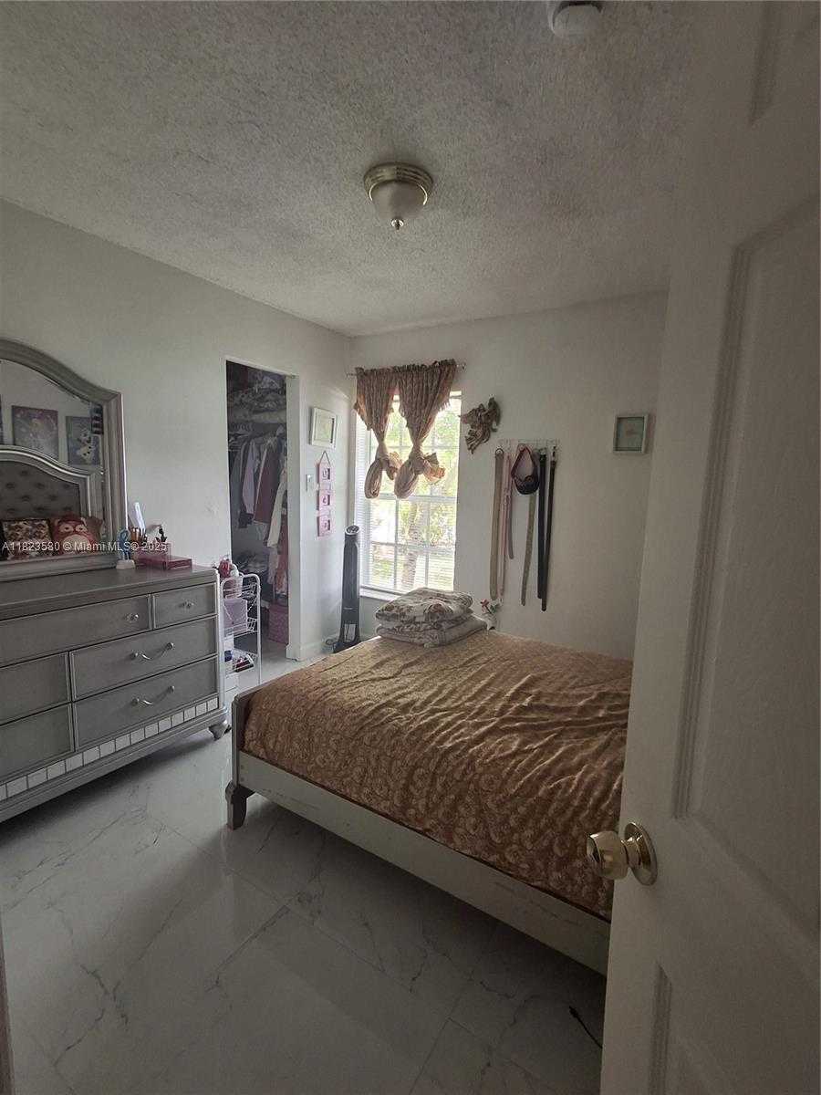 Small Image of 15724 SOUTH WEST 304TH TER, Homestead Number 12