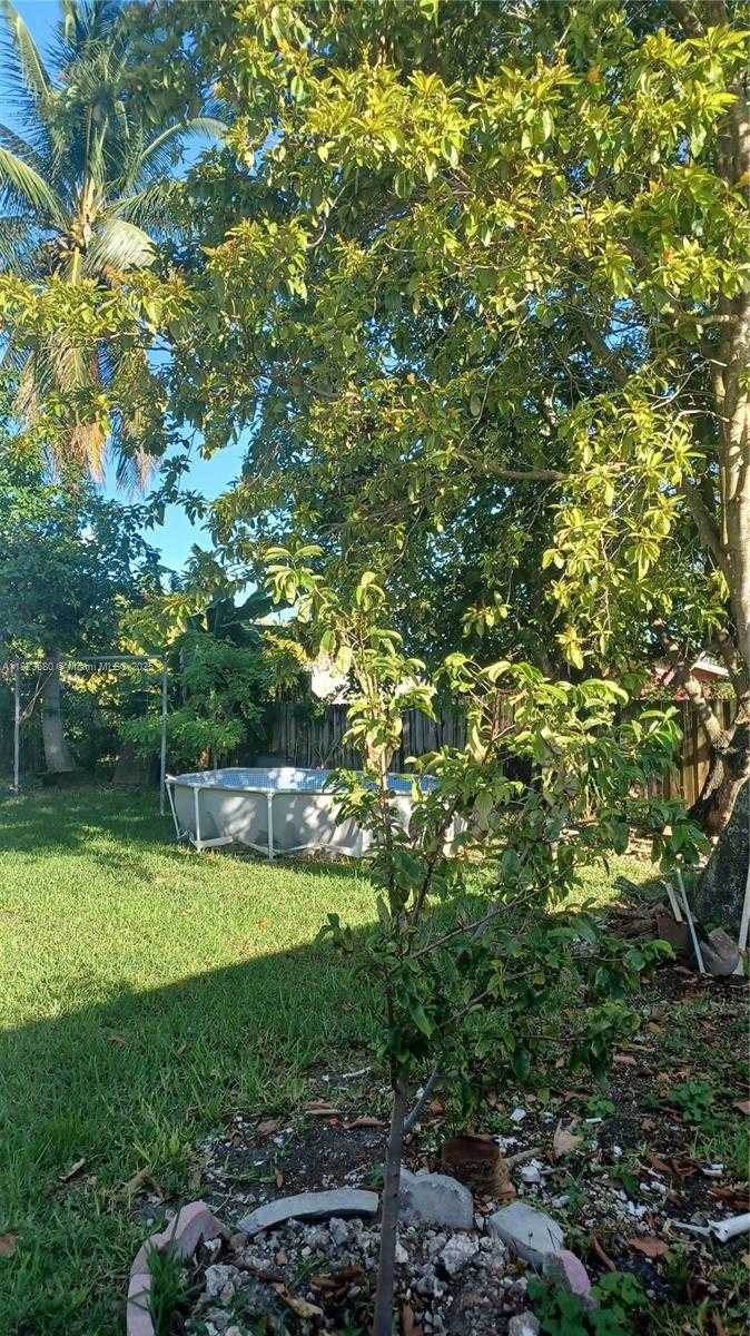 Small Image of 15724 SOUTH WEST 304TH TER, Homestead Number 17